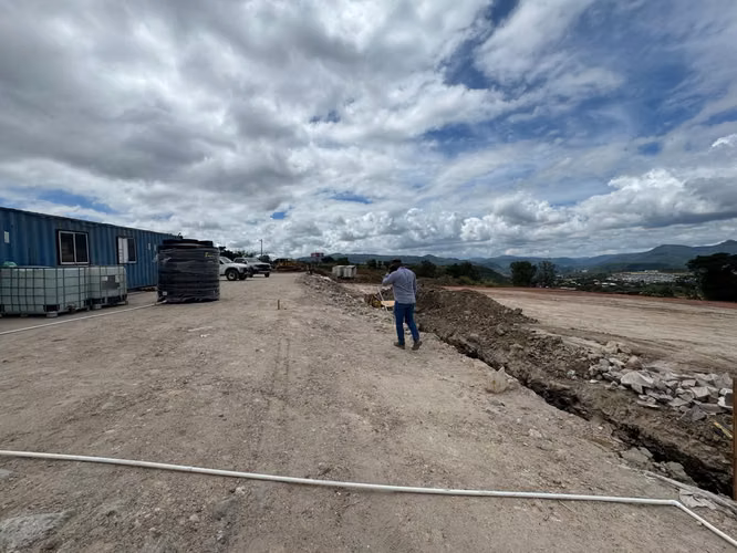 Exclusivas Ofibodegas en Venta 701 m2 en El Tizatillo en Circuito Cerrado - Imagen 4