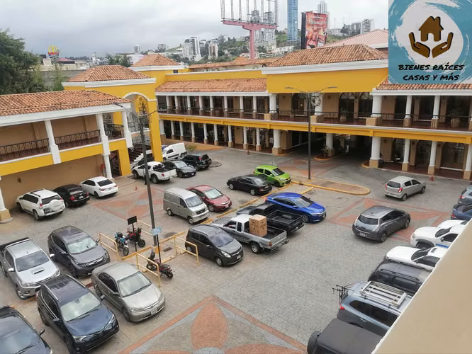 ALQUILO LOCAL COMERCIAL EN PLAZA CRIOLLA EN EL BLVD MORAZÁN - Imagen 6