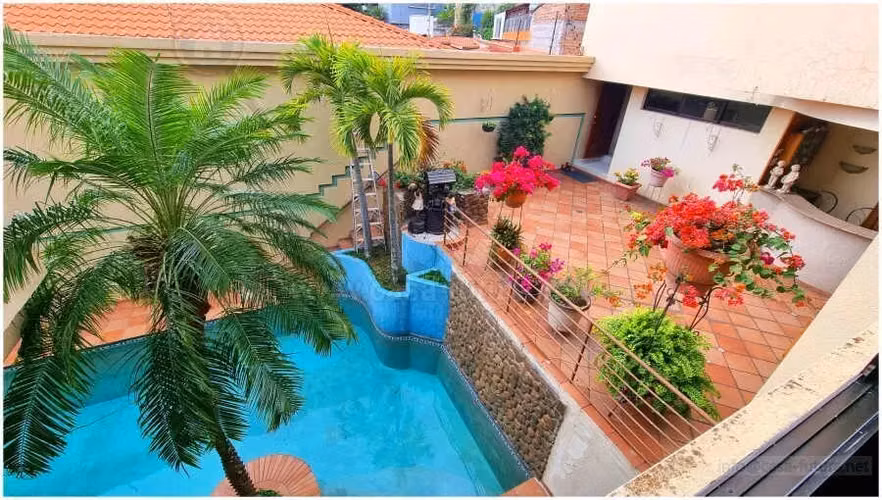 Linda Casa con Espacios Amplios y Piscina en Lomas del Mayab - Imagen 6
