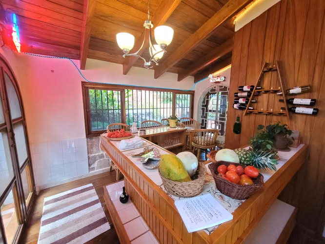 Se Vende Hermosa Casa Res. Pinares Hatillo Km. 6.5