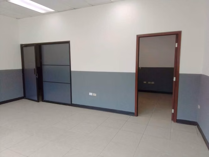 Se Renta Edificio para Oficinas Col. Palmira - Imagen 8