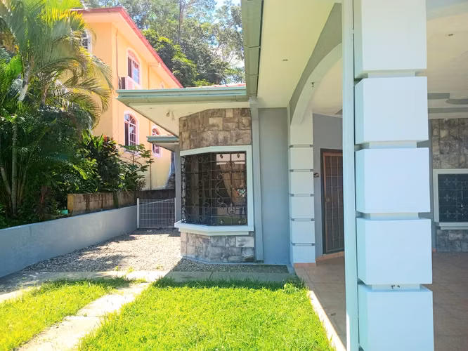 Hermosa casa en Venta en Res. Campisa, SPS