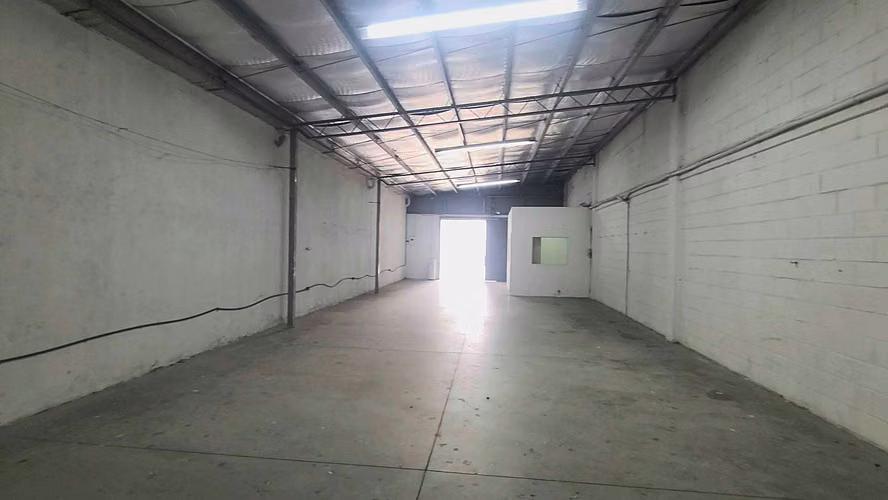 Bodega 150 m2 dentro de Circuito Cerrado, Bulevar del Norte, San Pedro Sula - Imagen 8