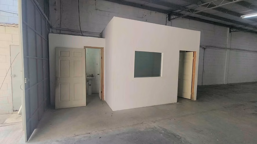 Bodega 150 m2 dentro de Circuito Cerrado, Bulevar del Norte, San Pedro Sula - Imagen 2