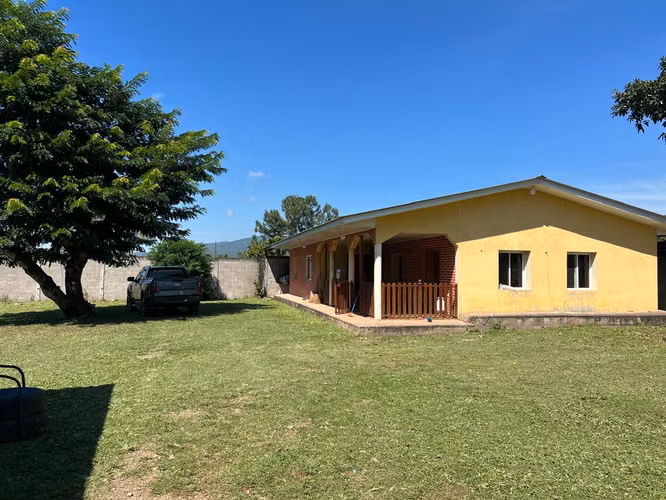 Venta de Casa de Campo + 10 Manzanas de Terreno// Taulabe - Imagen 3