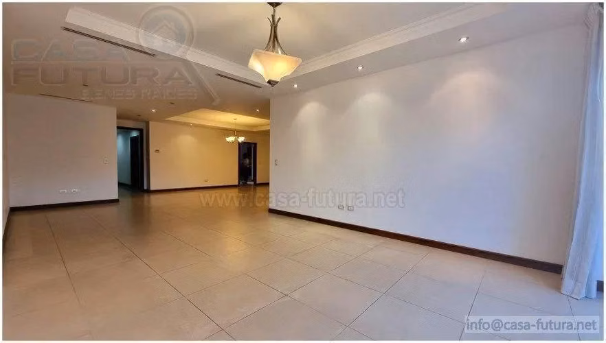 Exclusivo Apartamento en Las Marias en Venta de 3 Hab @ Lomas del Guijarro