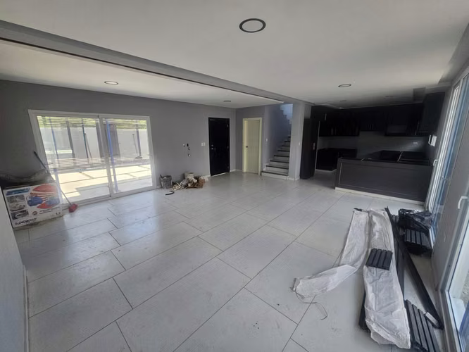 Venta Casa Roble Oeste - Imagen 2