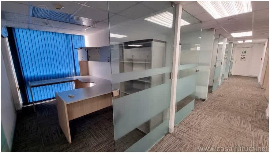 Edificio Corporativo VIP de 5124 m2 Totalmente Equipado y Amueblado - Imagen 4