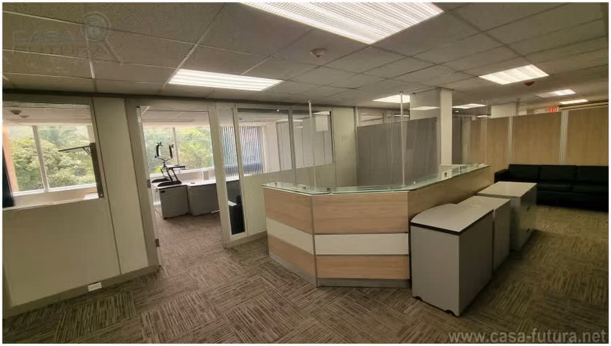Edificio Corporativo VIP de 5124 m2 Totalmente Equipado y Amueblado - Imagen 5