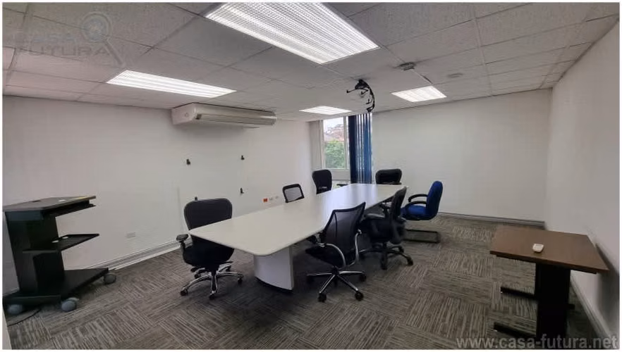 Edificio Corporativo VIP de 5124 m2 Totalmente Equipado y Amueblado - Imagen 6