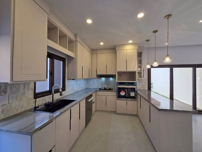 Se Vende Townhouse en Res. Villas Mackay - San Pedro Sula