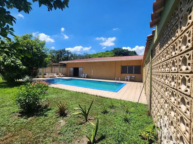 Ganga! Se Vende Propiedad en Colonia Tara - San Pedro Sula