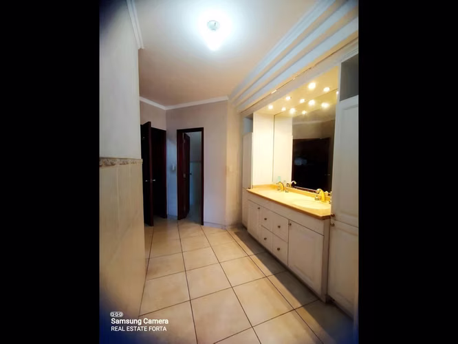 Venta de Hermosa Casa Ubicada en las Lomas del Mayab, en Tegucigalpa.