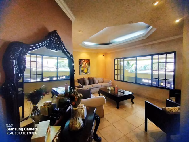 Venta de Hermosa Casa Ubicada en las Lomas del Mayab, en Tegucigalpa.