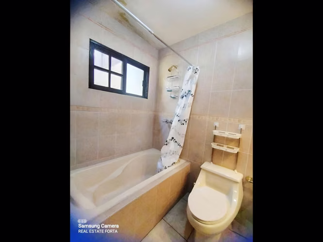 Venta de Hermosa Casa Ubicada en las Lomas del Mayab, en Tegucigalpa.