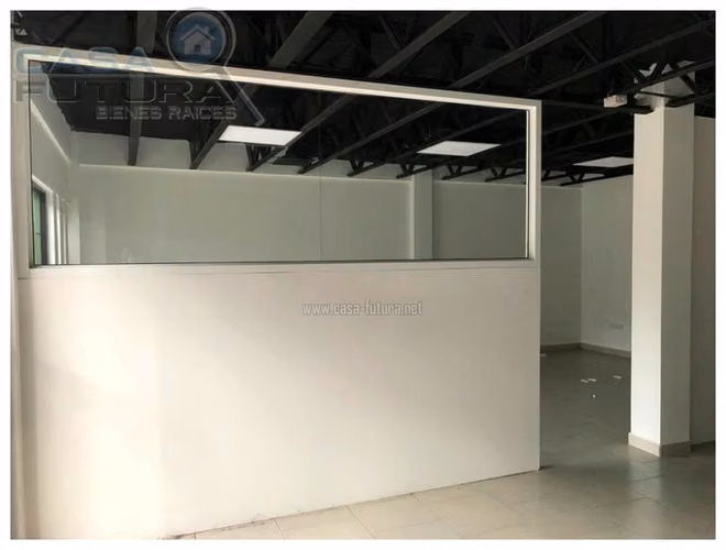 Pequeño Edificio Comercial ó de Oficinas en Los Proceres de 217 m2 en Renta - Imagen 3
