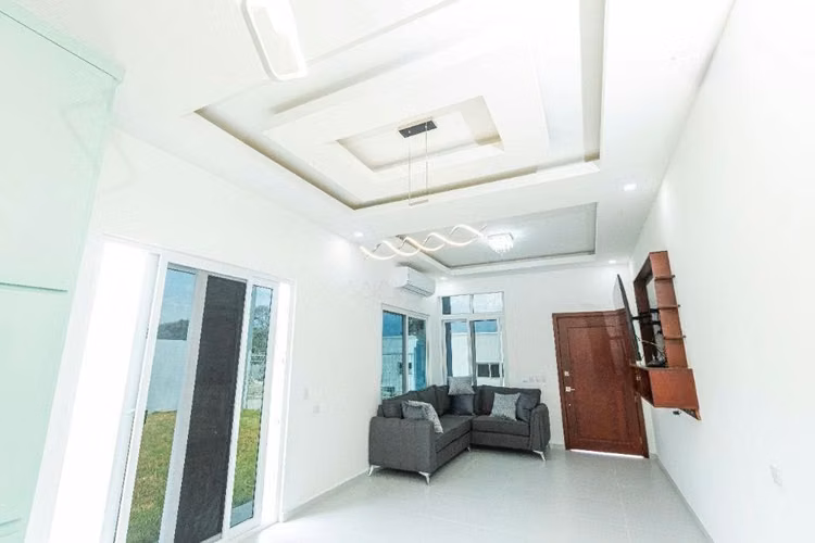 Se vende hermosa casa más terreno en Villas Valencia - Imagen 6