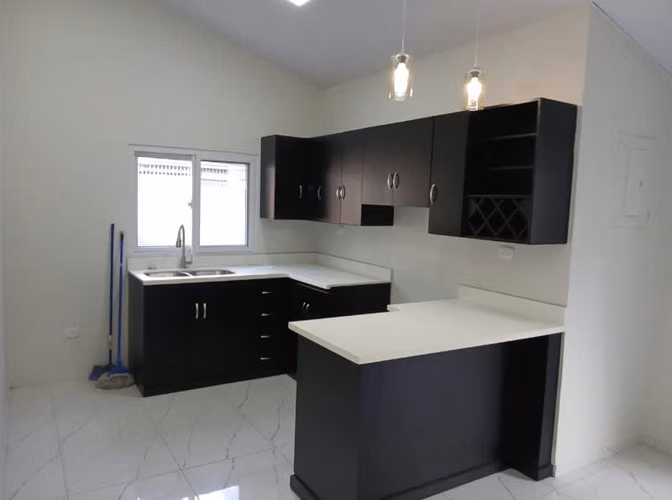 VENTA DE CASA EN RESIDENCIAL SANTA MONICA SPS - Imagen 4