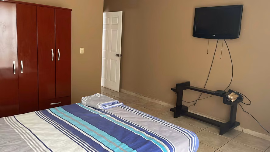 Se renta habitación en El Barrial - Imagen 2