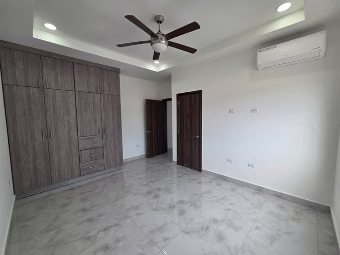 Se Vende Townhouse en Res. Casa Maya- San Pedro Sula