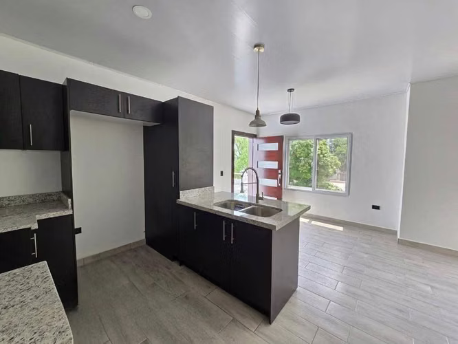 Se Vende Condominio en Merendon View - Sector Mackay.