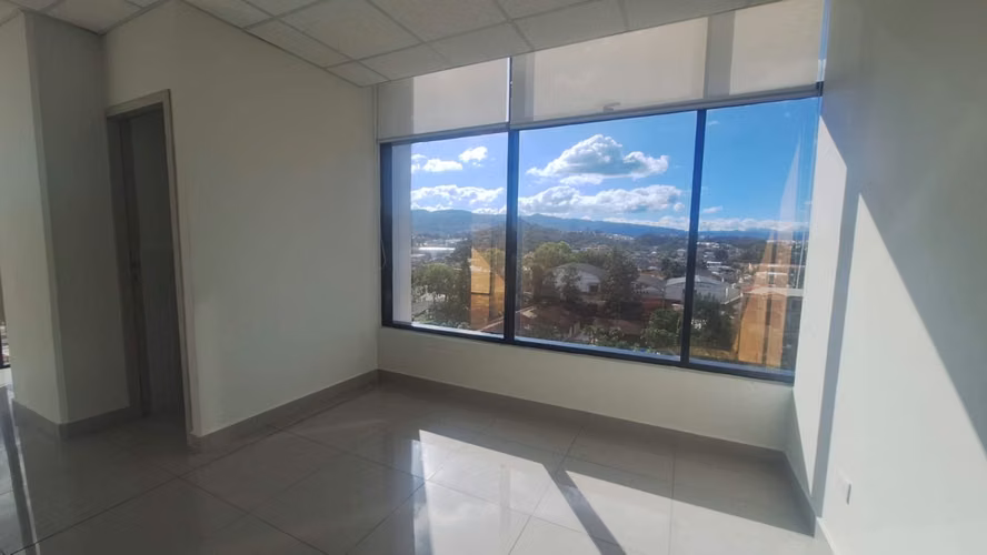 Alquiler Clínica Edificio Xcala - Imagen 4