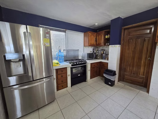Se Vende Casa en La Riviera, Cortes, frente a la playa.