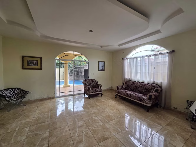 Se Vende Amplia Casa Res San Antonio - San Pedro Sula - Imagen 2