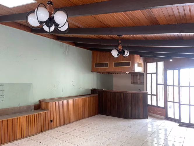 Casa de esquina en Colonia Trejo, SPS