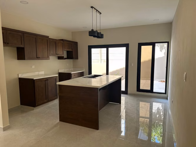 Apartamento tipo Townhouse/ La Foresta - Imagen 8