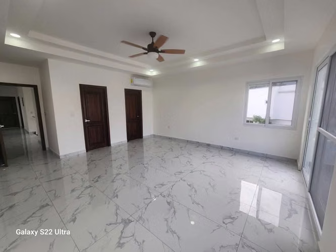 Se Vende Casa en Res. Casa Maya - San Pedro Sula