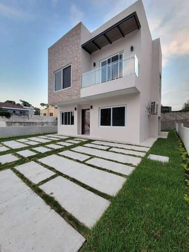 Venta de casa en Jardines del Valle - Imagen 4