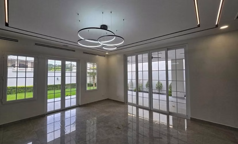 Se Vende Casa en Res. El Potosí - San Pedro Sula