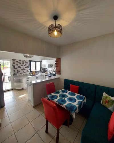 Se Renta Casa Res. Palmeras Sn. Ignacio