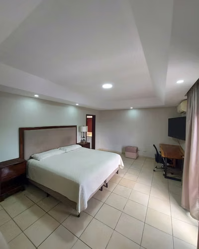 Se Renta Casa Res. Palmeras Sn. Ignacio