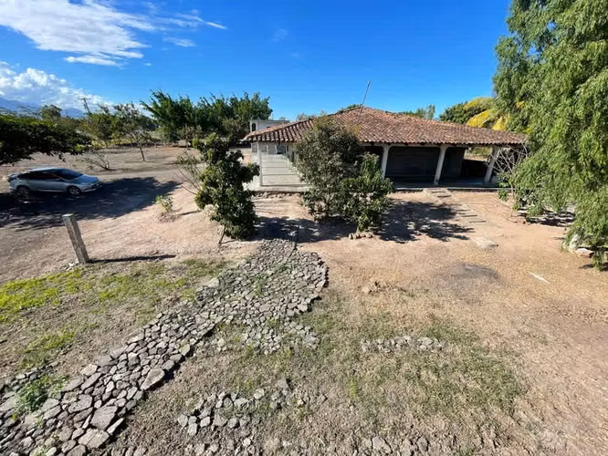 se vende terreno en Comayagua, a orilla de carretera de la CA-5 - Imagen 4