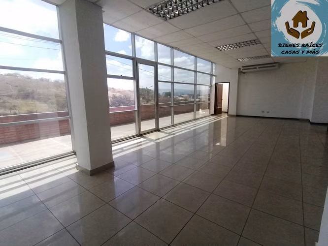 ALQUILO PISO ENTERO PARA OFICINAS EN EL ANILLO PERIFÉRICO UBICADO EN EDIFICIO A ORILLA DE CALLE - Imagen 5