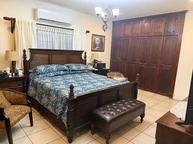 RENTA DE CASA EN RESIDENCIAL EL BARRIAL (SIN MUEBLES)-SPS - Imagen 7