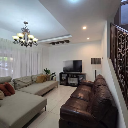 VENTA DE CASA EN RESIDENCIAL CASA MAYA SPS