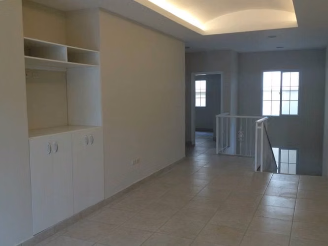 Se Renta Townhouse Col. Lara Norte - Imagen 6