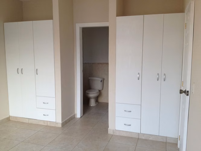 Se Renta Townhouse Col. Lara Norte - Imagen 7