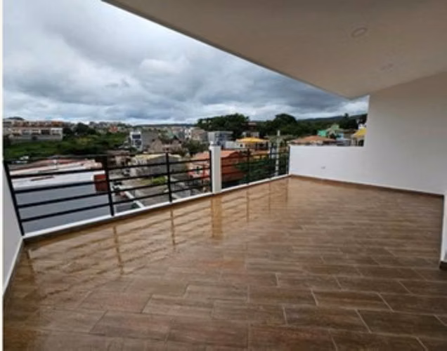 Venta de Casas en Roble Oeste