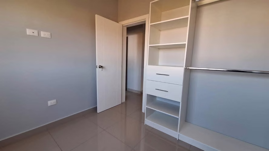 Se Vende Casa Res. Roble Oeste