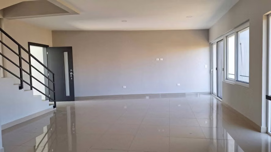 Se Vende Casa Res. Roble Oeste