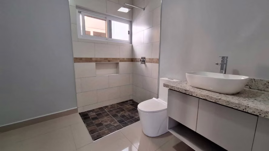 Se Vende Casa Res. Roble Oeste