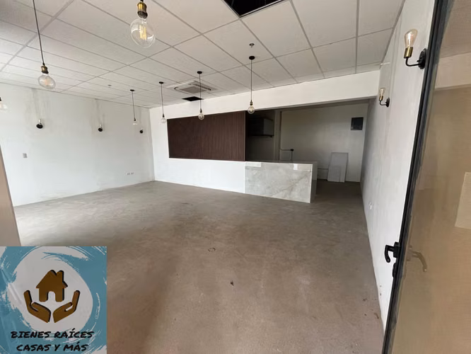ALQUILAMOS LOCAL COMERCIAL EN TORRE FRENTE A LA UNAH, IDEAL PARA NEGOCIOS EN GENERAL