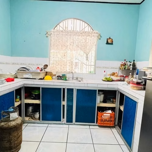 CASA EN VENTA-SPS
