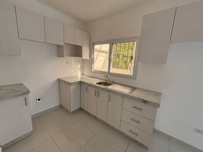 EN VENTA CASA de 3 Habitaciones – Paseo Las Campanas, Tegucigalpa. - Imagen 8
