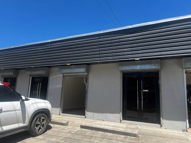 Se Rentan Locales En barrio Santa Anita