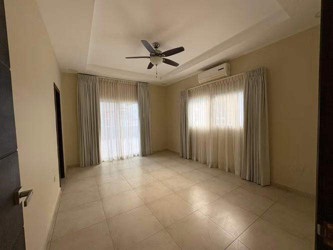 Se Vende o Alquila Casa en Quinta Los Laureles - Imagen 6